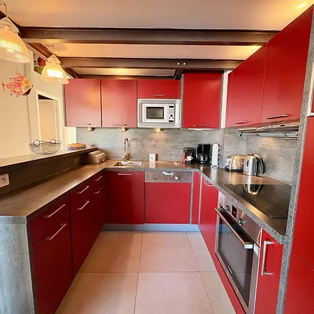 Rénové Avec Internet, 2 Chambres, Parking à Port - Fr-1-868-14 * Grimaud