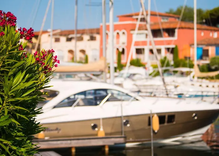 Renove Avec Internet, 2 Chambres, Parking A Port - Fr-1-868-14 Διαμέρισμα *